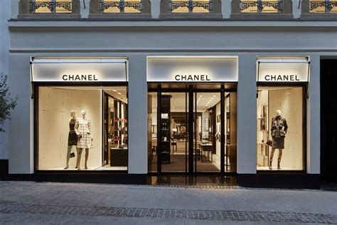 chanel boutique paris photos|biggest Chanel store in Paris.